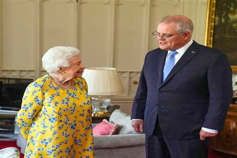 Queen’s hilarious reply when she was told she was ‘quite the hit’ at G7 and ‘everyone was talking..