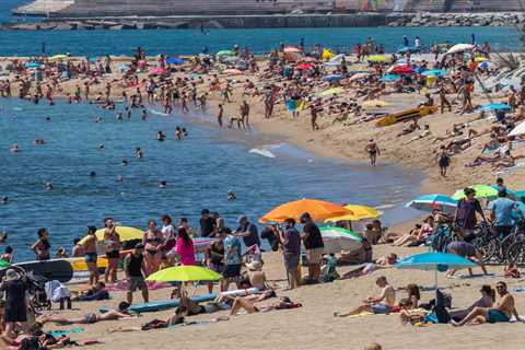 Summer holidays abroad ‘could be opened up for vaccinated Brits’ under fresh plans being considered ..