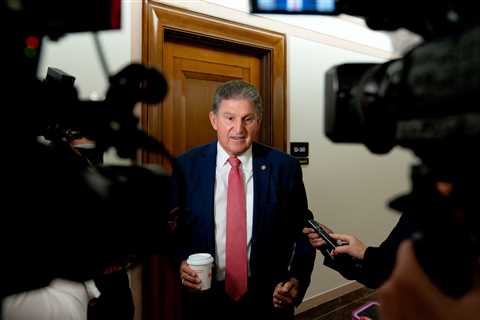 Joe Manchin and the Magic 50th Vote for Democrats’ Voting Rights Bill