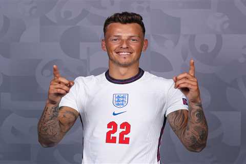 Ben White ‘keen on Arsenal transfer’ with Gunners locked in talks with Brighton after £40m bid..