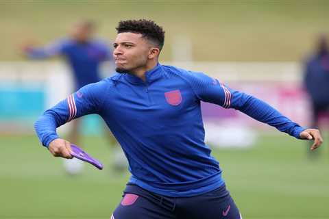 Man Utd make ‘opening bid’ for Jadon Sancho but Borussia Dortmund demanding ‘non-negotiable’ £82m..
