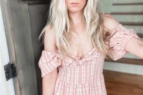 Bachelor star Carly Waddell thanks fans for the prayers days after ‘being rushed to the hospital..