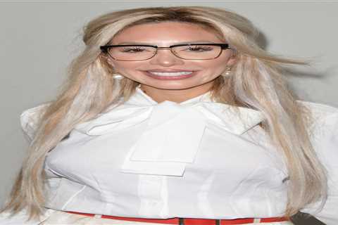 Teen Mom Farrah Abraham looks unrecognizable in buttoned-up blouse and glasses as star kicks off..