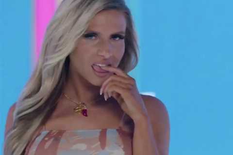 Love Island’s Chloe Burrows boasts about affair with married dad – and still ‘drunk calls him most..