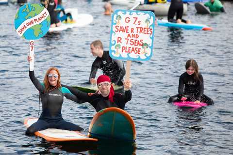 Climate watchdog says Britain lacks a strategy to meet its goals.