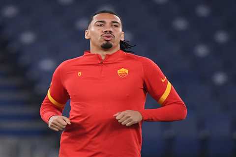 Everton keen on Chris Smalling transfer but Roma will only consider exit if they find replacement..