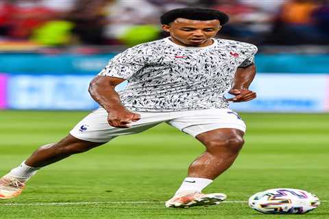 Chelsea lead Man Utd in Jules Kounde transfer race with Tuchel looking to add Sevilla defender to..