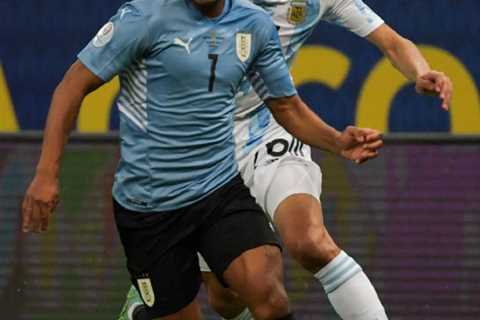 Man Utd line up transfer swoop for Nicolas De La Cruz with River Plate demanding £17m for Uruguay..