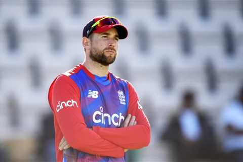 New opener Dawid Malan stakes claim for World Cup slot with 76 as England demolish Sri Lanka again..