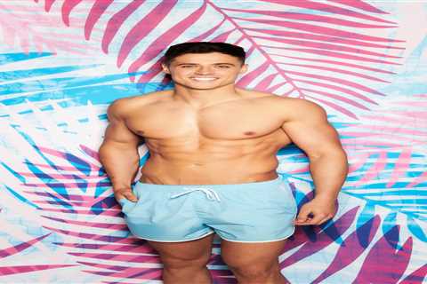 Love Island’s Brad McClelland says he’s lived with his nan since age 12 and is estranged from dad..