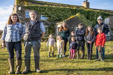 Our Yorkshire Farm’s Amanda Owen left ‘choking’ after bombshell decision about family home