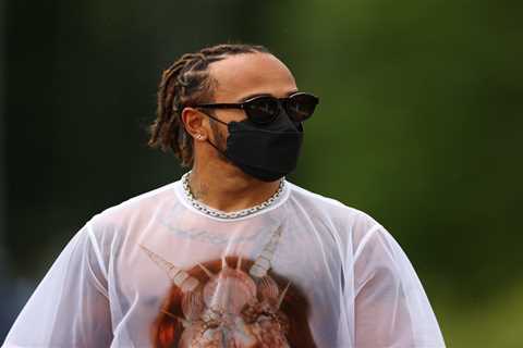 Lewis Hamilton spending extra time in Mercedes garage with engineers attempting to save their..