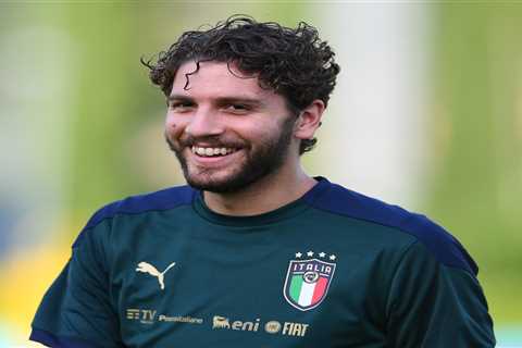 Arsenal make formal transfer bid for Italy Euro 2020 star Manuel Locatelli but Sassuolo confirm..