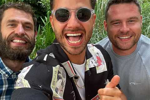 Adam Thomas fuels rumour he’s returning to Emmerdale as he reunites with former co-stars