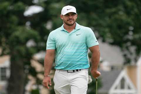 Brooks Koepka continues feud with golf rival Bryson DeChambeau by mocking sudden split from caddie