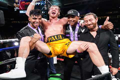 Floyd Mayweather was bleeding from BOTH ears and ‘got hurt the most’ in Logan Paul fight, claims..