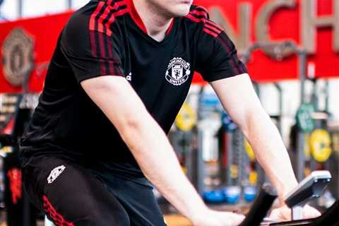 Van De Beek returns to Man Utd pre-season training after Euro 2020 heartache as star is linked with ..