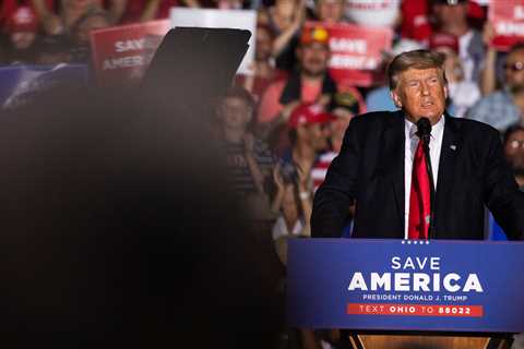 Trump to Hold Rally in Florida, Across State From Building Disaster