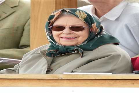 Queen all smiles again as she arrives at Royal Windsor Horse Show wrapped in headscarf and jacket