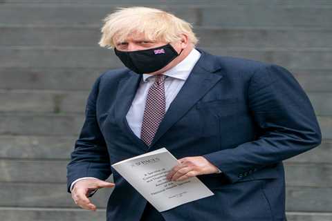 Boris Johnson angers doctors, Labour and unions by making mask wearing voluntary