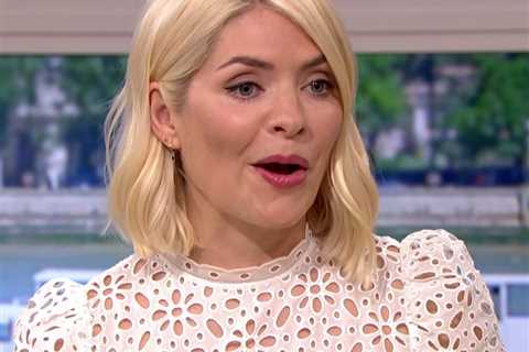 ‘Psychic’ Holly Willoughby predicted Dr Zoe’s baby was a boy from across a busy room as she meets..