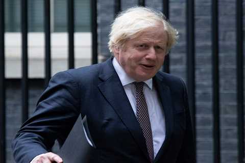 PM urges nation to cheer on England ‘enthusiastically but sensibly’ as he declares end to social..