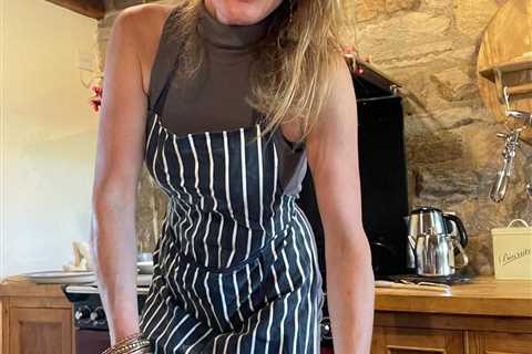 Our Yorkshire Farm’s Amanda Owen sparks outrage with family dinner post – but can you spot why?