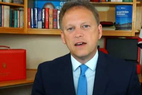 Plans to allow double-jabbed foreigners to skip quarantine to be revealed ‘in weeks’ in major..