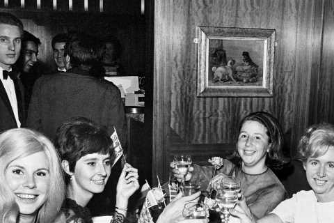 England’s 1966 World Cup stars as rich as Kane and Co? No, their lives were much Moore modest