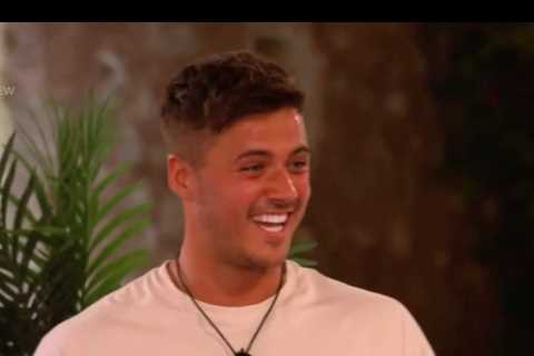 Love Island’s Brad knocks the girls sick as he reveals gruesome sex injury
