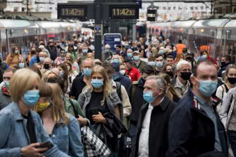 Left-wing activists ‘using face masks’ to wreck PM’s back-to-work drive