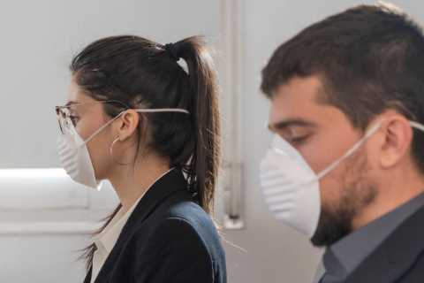 Companies ‘should buy carbon dioxide monitors to assess Covid risk and air flow’ as working from..