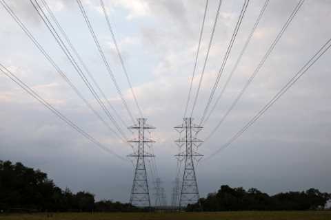 More Power Lines or Rooftop Solar Panels: The Fight Over Energy’s Future