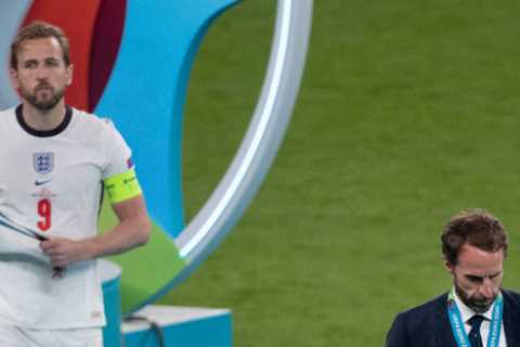 England manager Gareth Southgate refuses to discuss Qatar World Cup with contract running down..