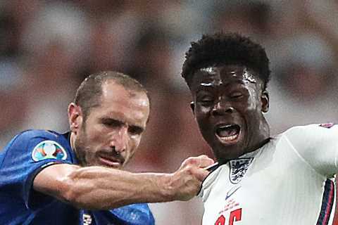 Bukayo Saka snubs Giorgio Chiellini handshake after Italy star cynically HAULS England star to..