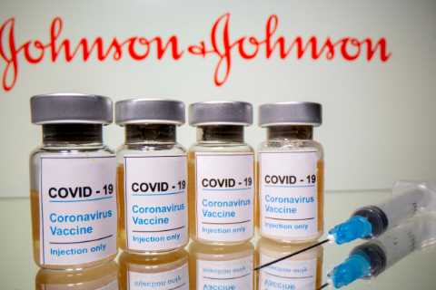 CDC confirms ‘rare’ link between Johnson &amp; Johnson vaccine and 100 cases of auto-immune disease ..