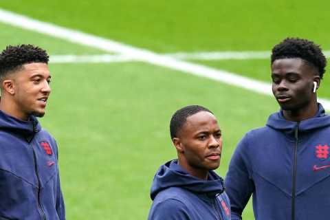 Ministers to ‘order tech firms to hand over details of racist trolls’ who abused England stars to..