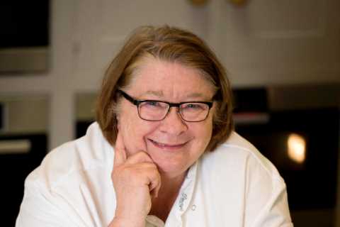 Who is chef Rosemary Shrager from Cooking With The Stars?