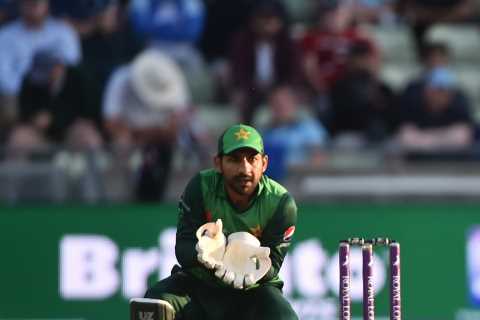 James Vince smashes first international century as England’s stand-ins blitz Pakistan again for..