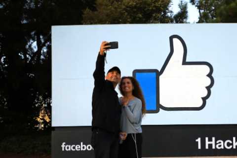 Facebook plans to pay creators $1 billion to use its products.