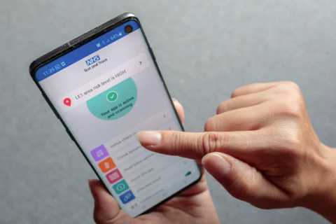 No10 rows back on plans to reduce NHS track &amp; trace app sensitivity as people ‘pinged through..