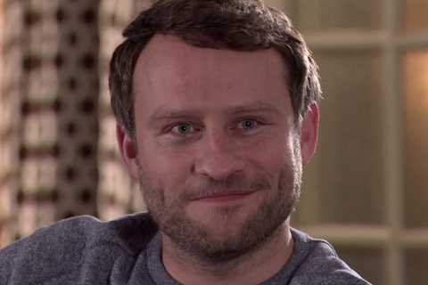 Corrie’s Paul actor Peter Ash has secret famous cousin – but do you know who it is?