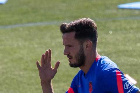 Man Utd and Chelsea target Saul Niguez ‘has Premier League transfer offers’ with Atletico ready to..
