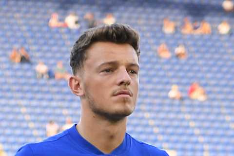 Arsenal AGREE £50m Ben White transfer after seeing off late interest from Chelsea for Brighton’s..