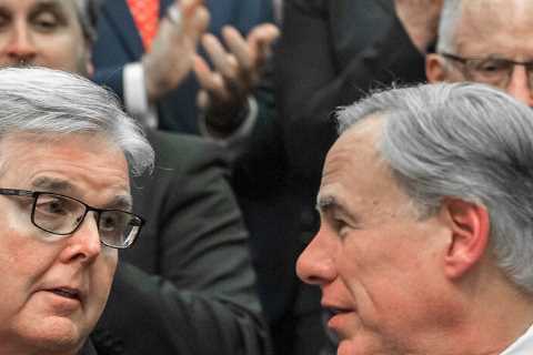 In Texas, Top Two Republicans Steer Ship of State Hard to the Right
