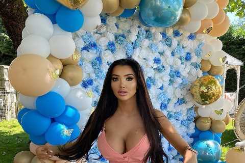 Chloe Khan shocks fans as she reveals rarely seen daughter Destiny has turned 13 – and throws her a ..