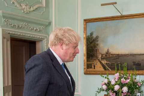 Boris Johnson ‘wanted to visit the Queen at the start of Covid pandemic and had to be stopped’,..
