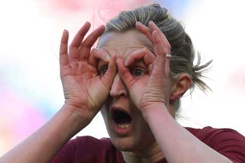 Ellen White wants all eyes on her eyes again after iconic celebration as Team GB go for Tokyo 2020..