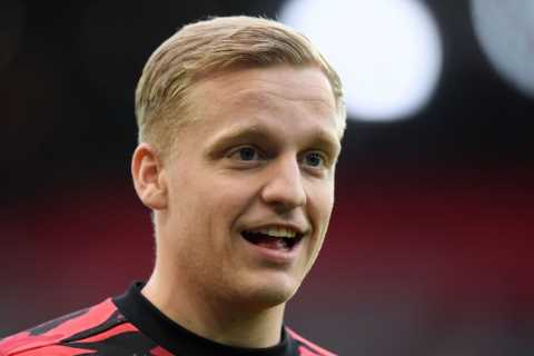 Barcelona ‘offered chance to sign Man Utd star Donny van de Beek with Samuel Umtiti to be used as..