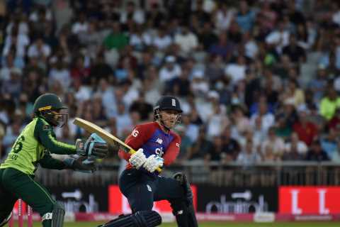 Jason Roy leads England victory charge as boundary barrage wins T20 decider against Pakistan